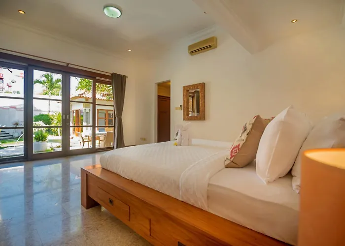 Georgina Estate Villa